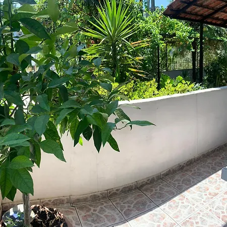 Вилла Christina's House With 2 Bedrooms And Free Parking Гирокастра