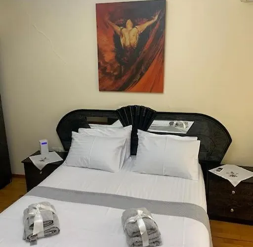 Christina's House With 2 Bedrooms And Free Parking